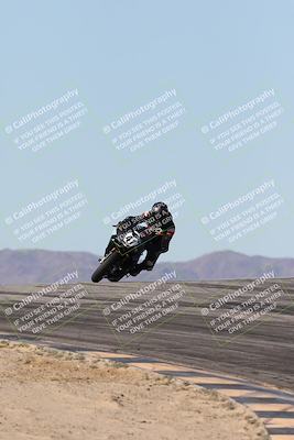 media/Dec-07-2025-CVMA (Sun) [[3e7d2de5dc]]/Race 7-Formula Lightweight Twins Shootout/